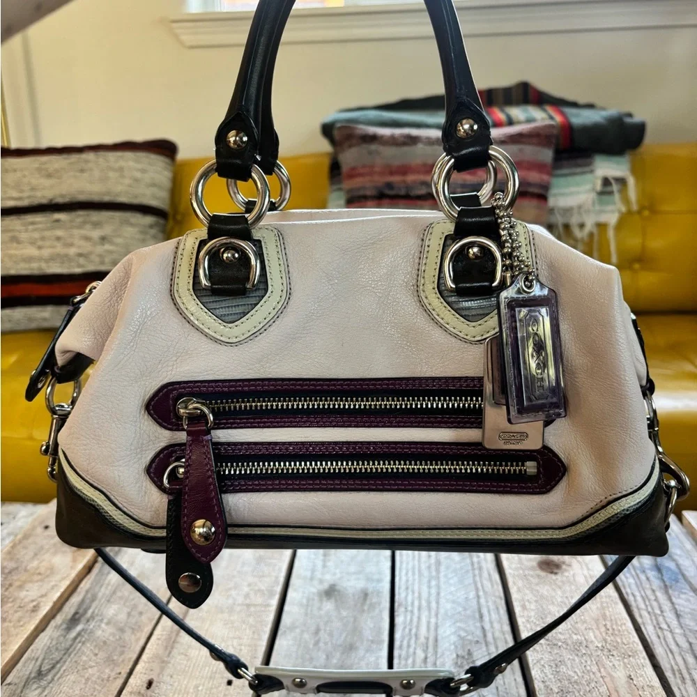 Vintage Coach Madison Sabrina Satchel in Dusty Rose - Excellent Condition - Picture 11 of 17